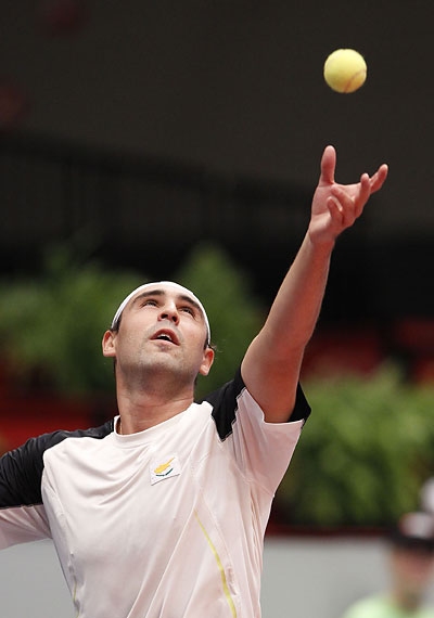 Berrer Edges Marcos In Quarters