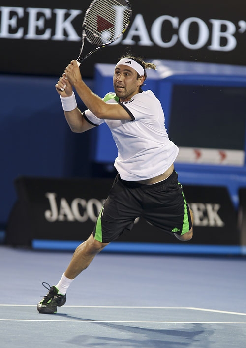 Marcos Forced Out Through Injury